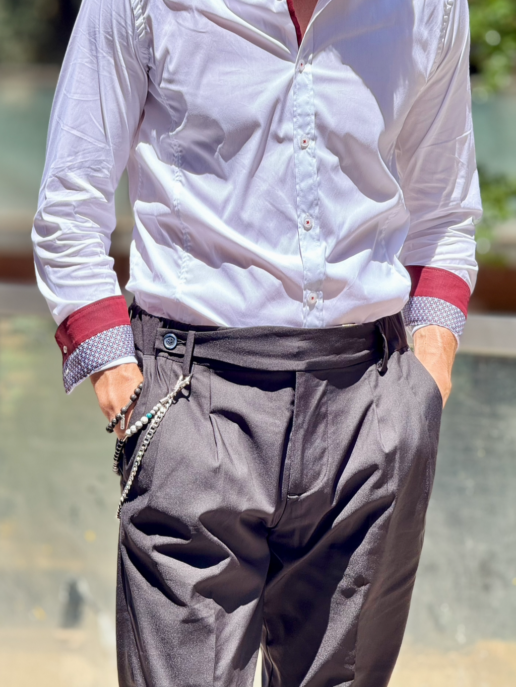 Camisa Blanca Cansano puño detalles en rojo