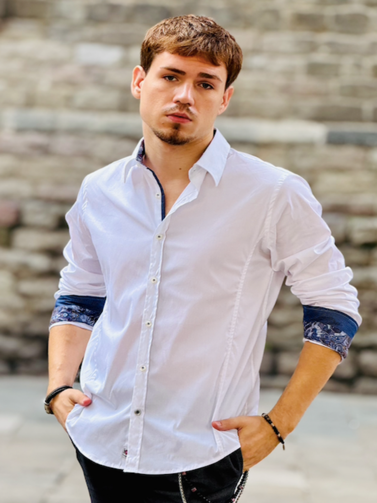 Camisa Blanca Marsicana con detalles puño en azul