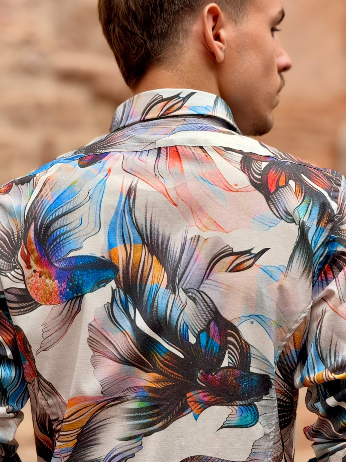 Camisa Goldfish puño detalles en Blanco