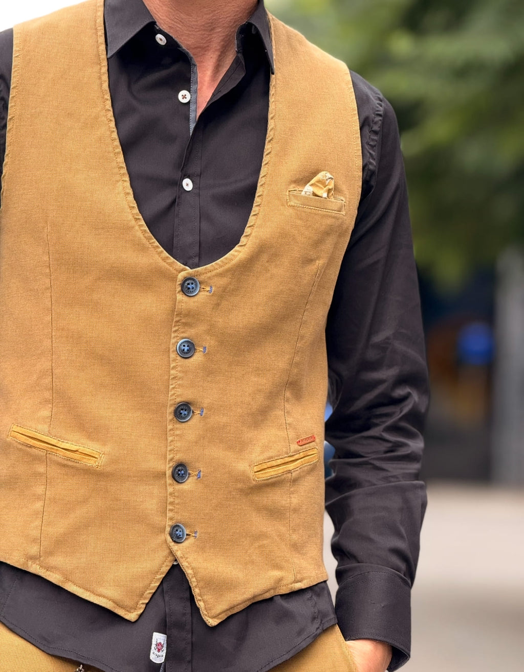 Chaleco Piero Tencel Mostaza